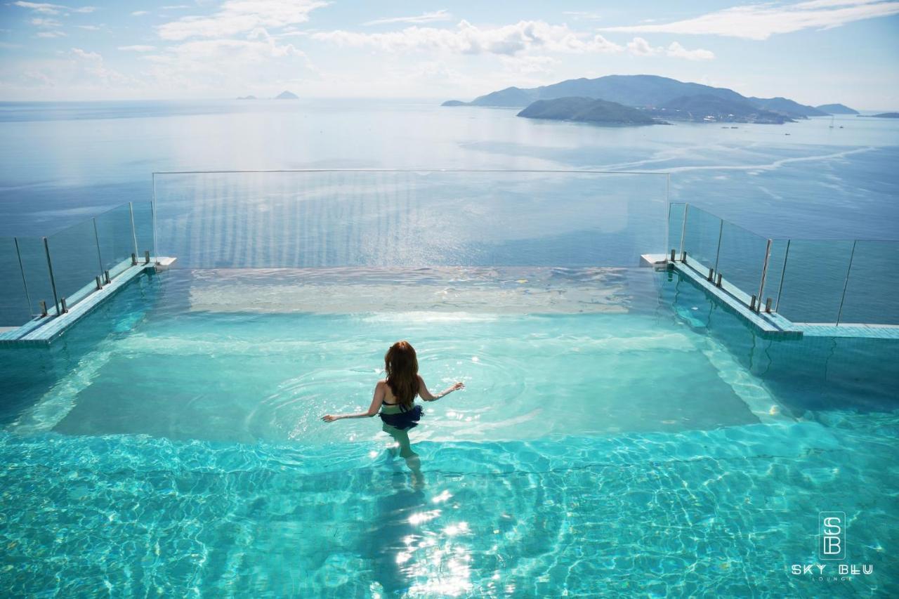 Panorama Central Nha Trang- Vietnam'S Highest Infinitive Rooftop Pool Exterior foto